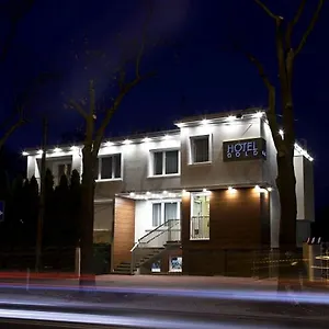 https://hotel-gold.poznan-hotels.com